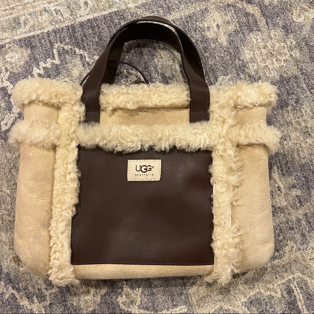 Sold🔴 Ugg sheepskin tote bag